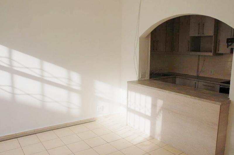 To Let 2 Bedroom Property for Rent in Zonnebloem Western Cape